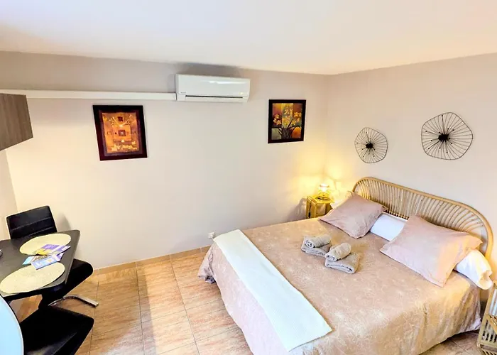 Homestay szállás Spacieuse, Independante, 700m De La Gare *