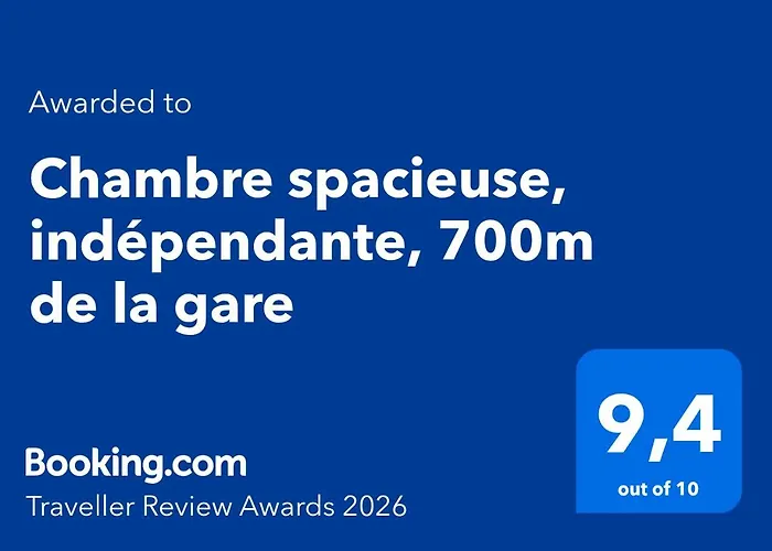 Quarto em Acomodações Particulares Spacieuse, Independante, 700m De La Gare